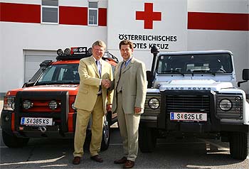 Dr. Wolfgang Kopetzky, Generalsekretr RK und Ing. Mag. Georg Staudinger, General Manager Land Rover Austria