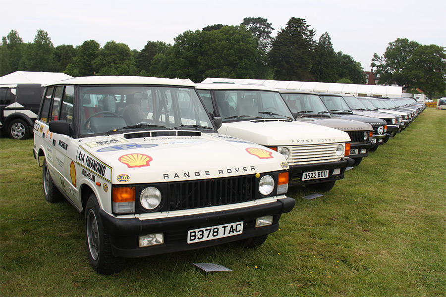 Die historischen Land Rover der Dunsfold Collection